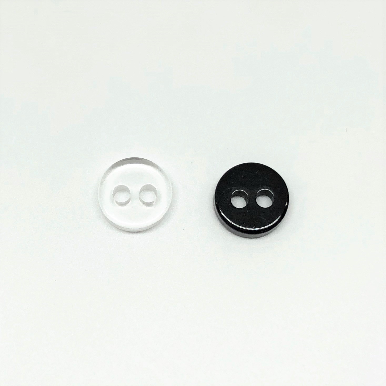 2H-P زر تقوية ذو ثقبين[أزرار] DAIYA BUTTON