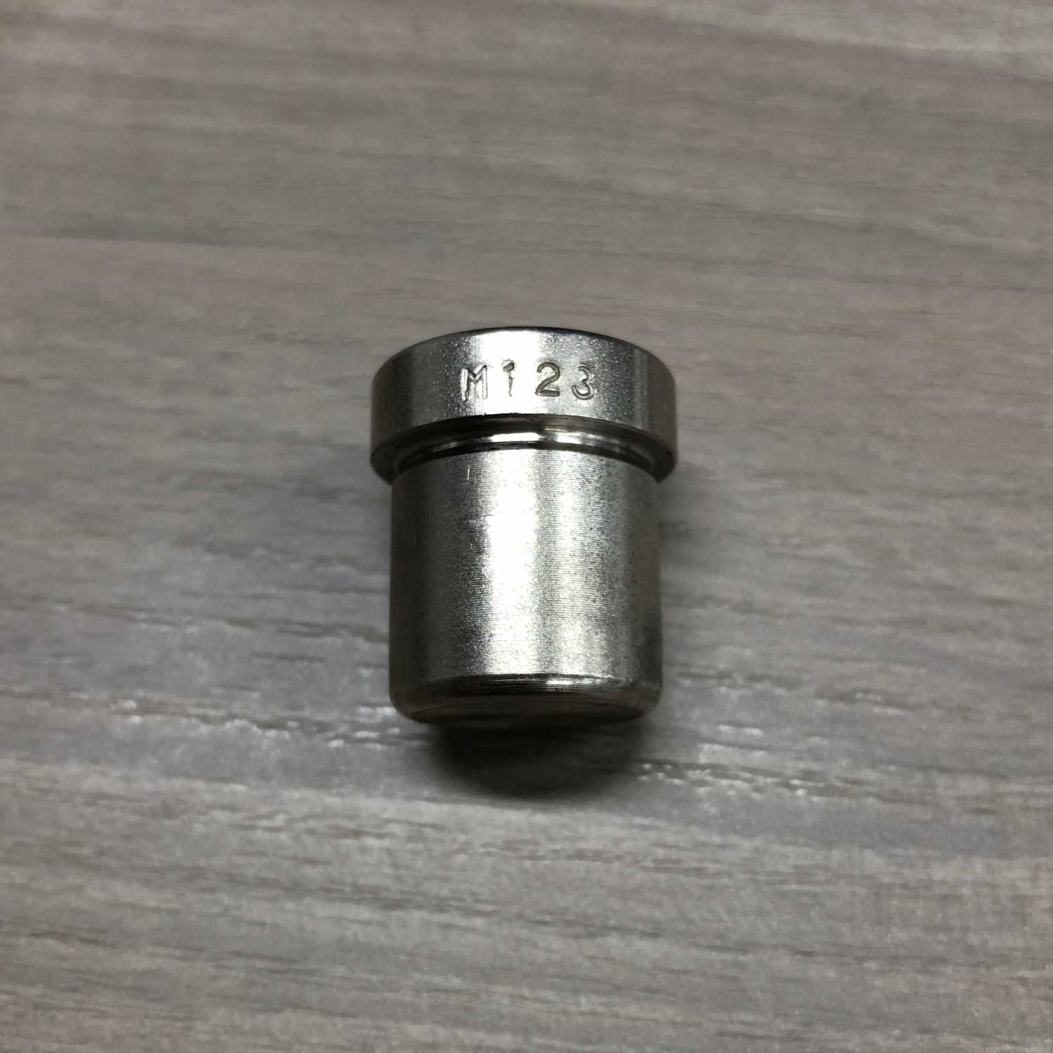M123トップパーツコマ 123M قالب تثقيب للأجزاء العلوية[المثبتات الضاغطة والحلقات المعدنية] Morito (MORITO)