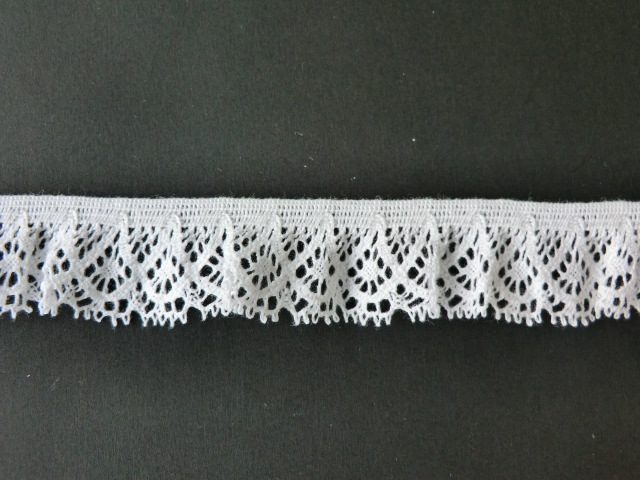 DS.1028-S دانتيل كشكش مجمّع أبيض مائل للصفرة 20mm DAISADA