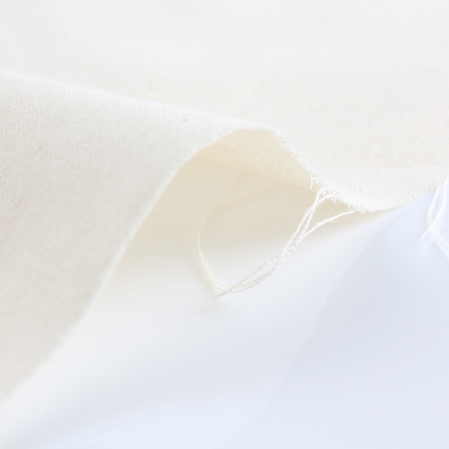 3000 قماش شيتينغ خفيف الوزن للفساتين والبدلات[قماش الشيتينغ] Tokai Textile