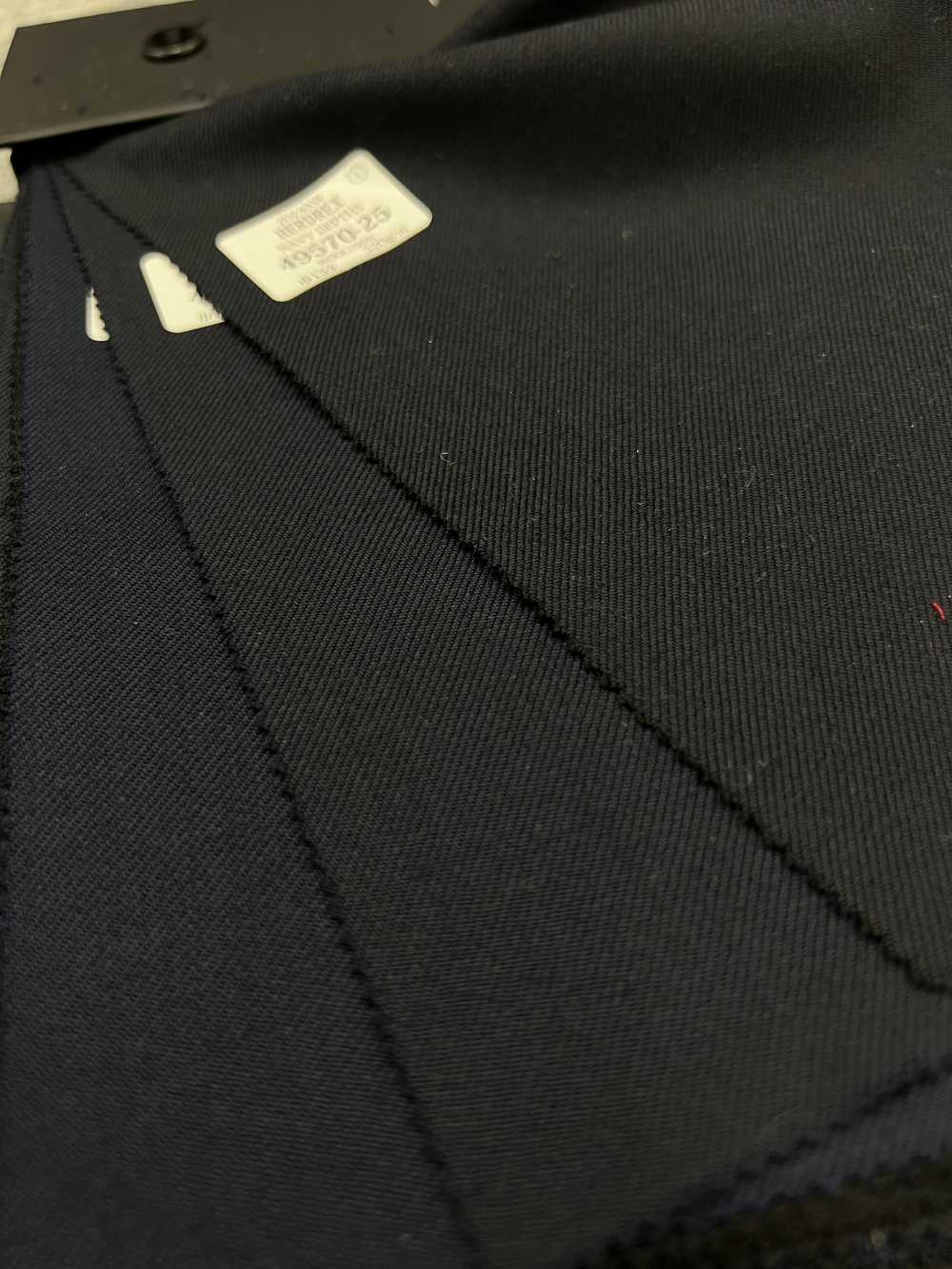 49570 NAVY DEPTH سادة لامع، 3 تنويعات لونية[قماش] Kunishima Co., Ltd.