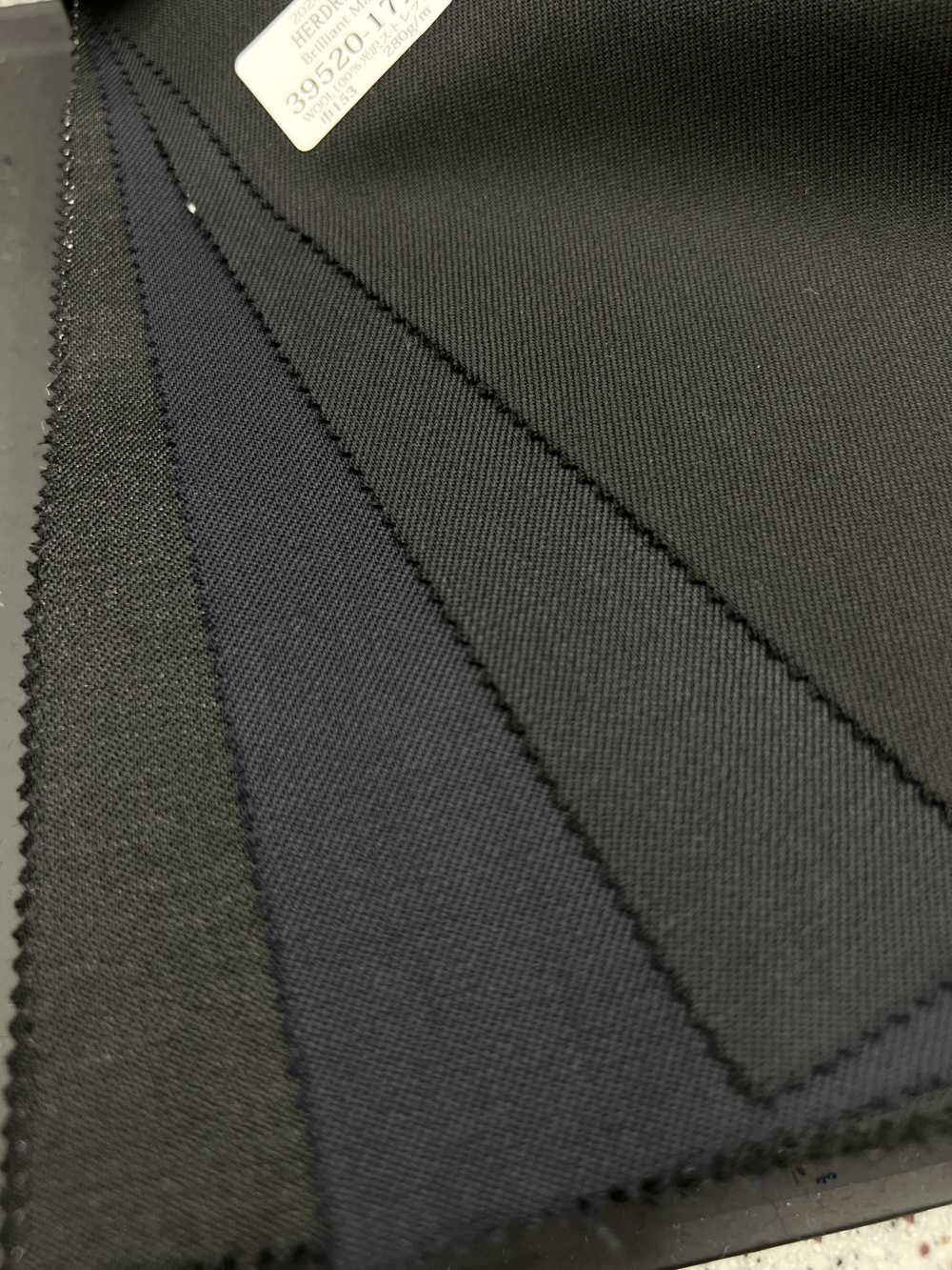 39520 BRILLIANTMAX تدرجات 4 ألوان لامعة مرنة[قماش] Kunishima Co., Ltd.