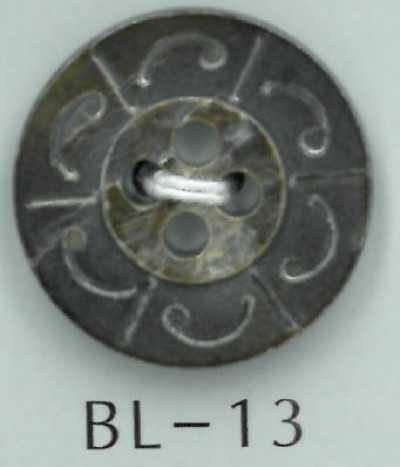 BL-13 زر صدفي مزخرف بأربع ثقوب على الطراز الياباني