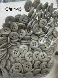 662 زر Giraffe من راتنج اليوريا بأربعة ثقوب[أزرار] Giraffe Buttons (Ayaori Button Industry) صور إضافية