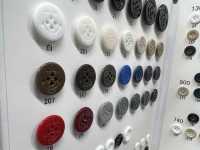252 زر Giraffe من راتنج اليوريا، بأربع فتحات، نوع مرساة[أزرار] Giraffe Buttons (Ayaori Button Industry) صور إضافية