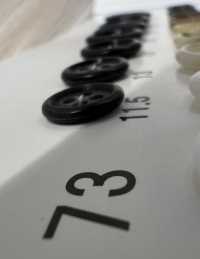 73 زر من راتنج اليوريا بأربعة ثقوب وحافة[أزرار] Giraffe Buttons (Ayaori Button Industry) صور إضافية
