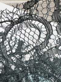 KKF8468S دانتيل حبلي معدني من نايلون/رايون بحافة متموجة أحادية[نسيج / قماش] Uni Textile (Komon Kobo) صور إضافية